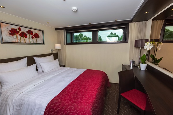 Avalon Waterways, Avalon Tapestry II, Deluxe Stateroom 1.jpg